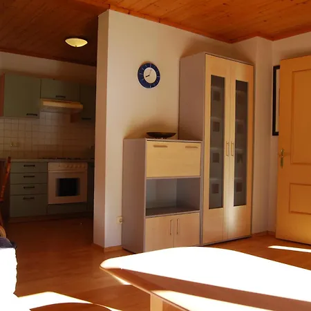 Fruehstueckspension Seefried Гостевой дом 3*
