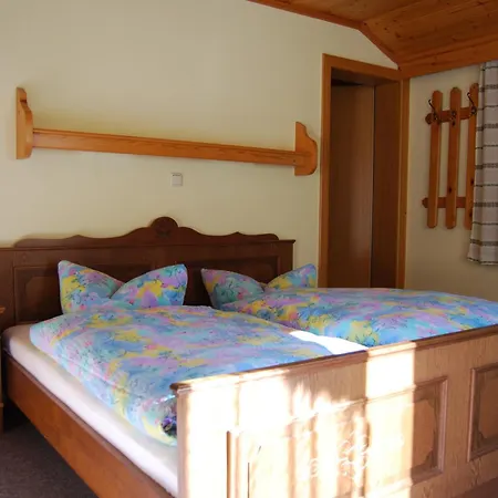 Fruehstueckspension Seefried 3* Тирзе