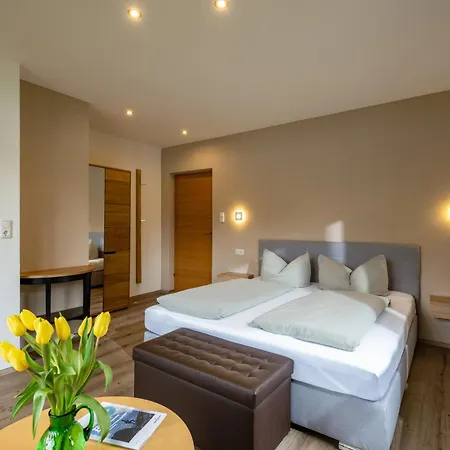 Fruehstueckspension Seefried 3*